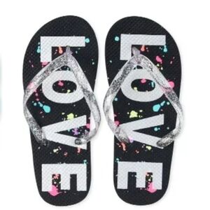 NWT TCP FLIP FLOPS, LOVE Design